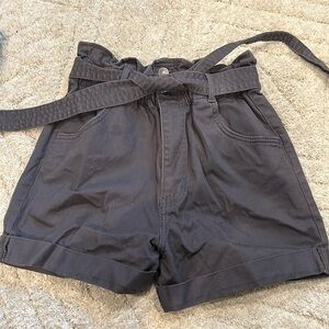 High waisted short
